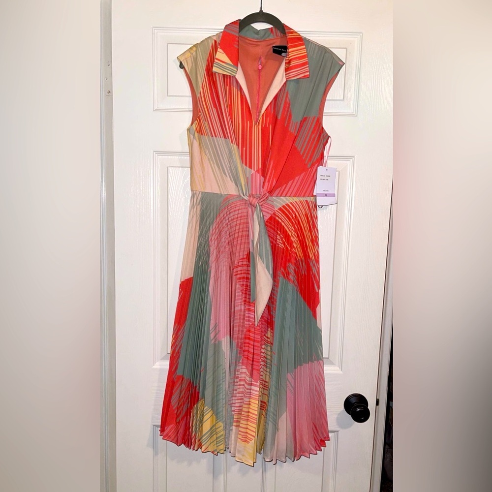 Maison Tara pleated dress size 6